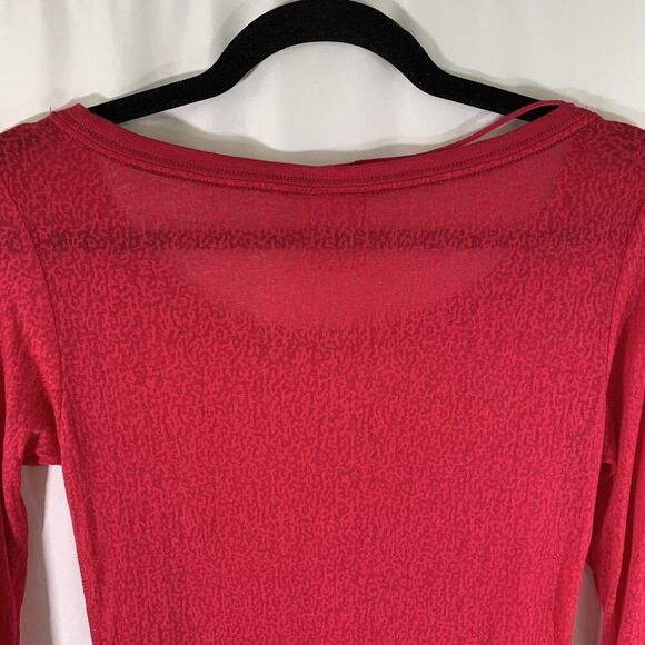 Nike Blouse Women's Small Pink Textured Semi Sheer Long Sleeve Round Neck - Picture 13 of 13